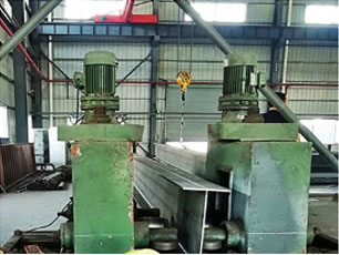 H型鋼貿(mào)緣矯正機(jī)